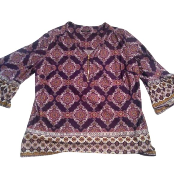 Roz & Ali Size  1X V-neck 3/4  sleeve With Bell Cuff Pullover Top - Picture 4 of 7